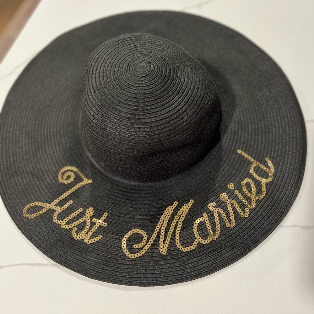 Just married beach hat